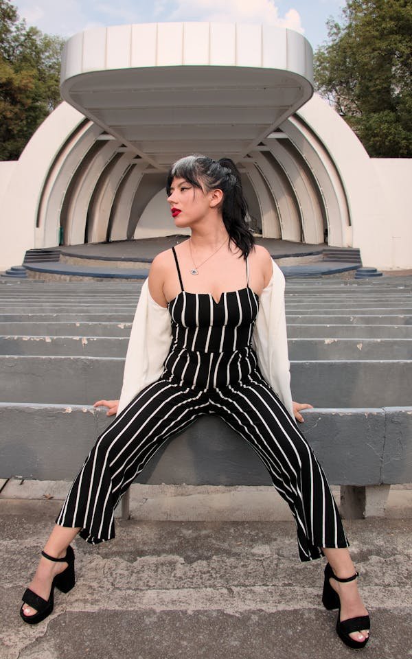 L'élégance intemporelle de la combinaison habillée pour soirée